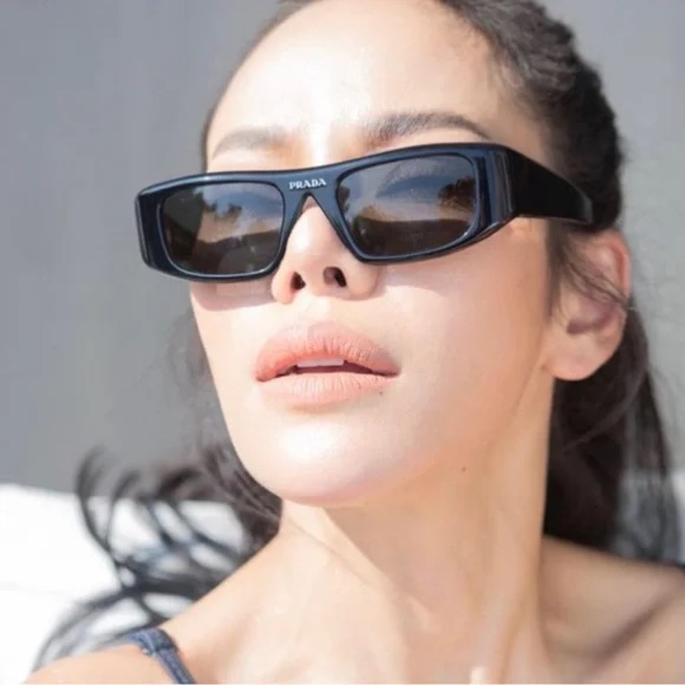 Authentic PRADA PR 20WS Sunglasses - Picture 2 of 7